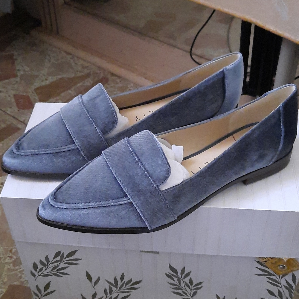 BRAND NEW SOLE SOCIETY FLATS!!!